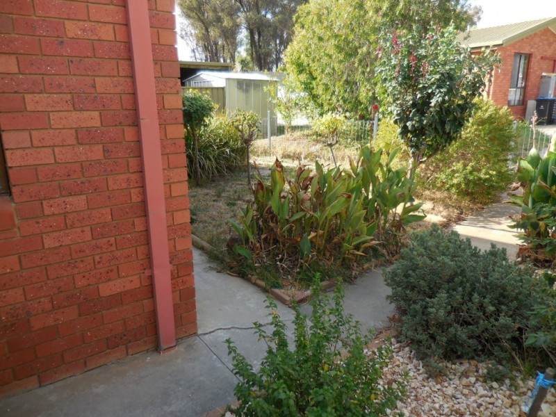 1/124 Upper Road, California Gully VIC 3556