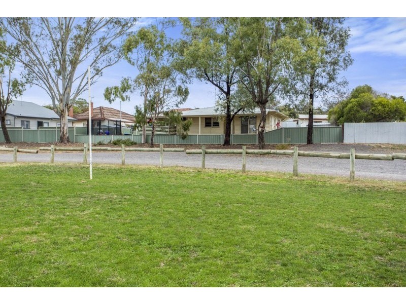 7 Hollow Street, Golden Square VIC 3555