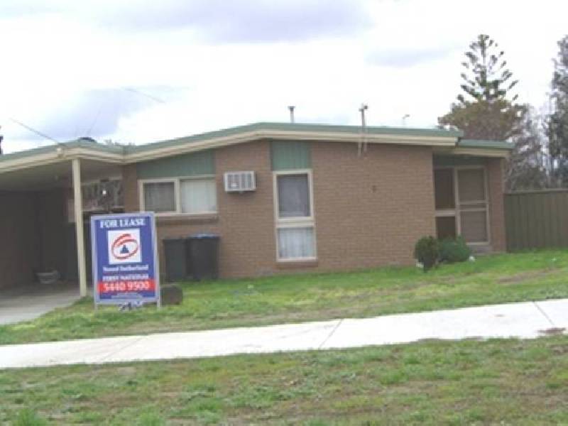 9 Elm Street, Golden Square VIC 3555
