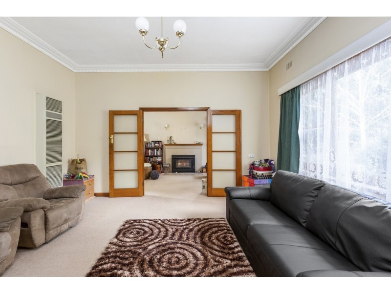 3 Lansell Street, Kangaroo Flat VIC 3555