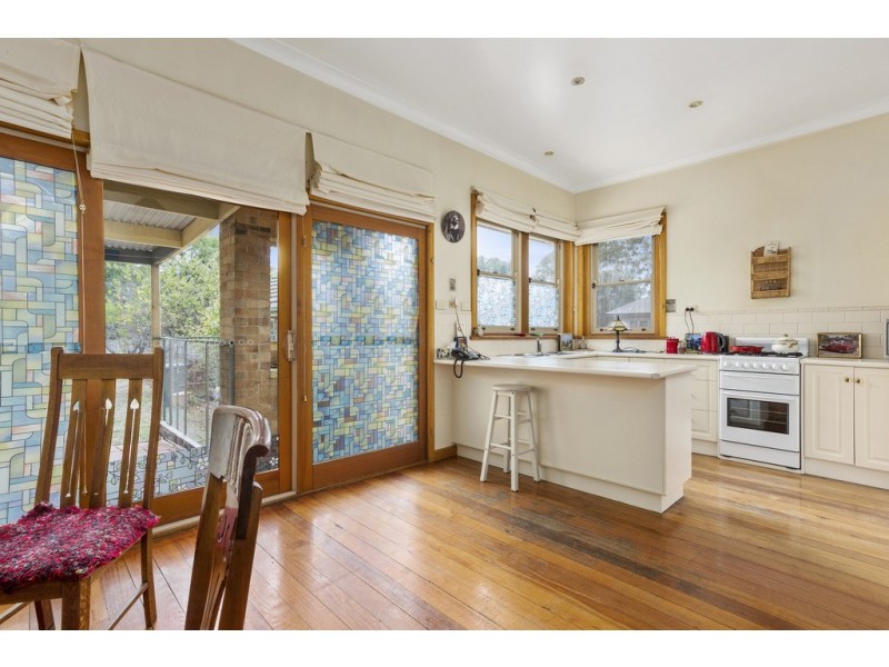 3 Lansell Street, Kangaroo Flat VIC 3555