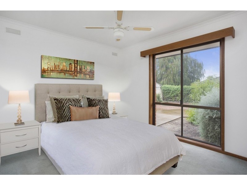 3/115 Bobs Street, White Hills VIC 3550