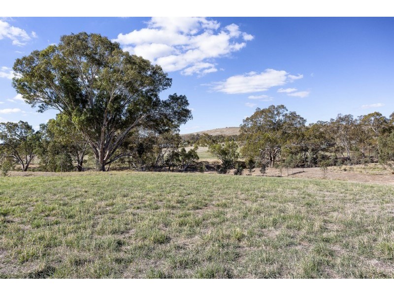 50 Sunrise Crescent, Lockwood South VIC 3551