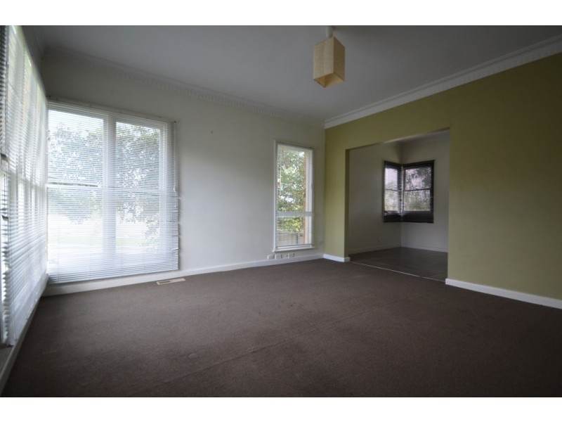 216 Neale Street, Flora Hill VIC 3550