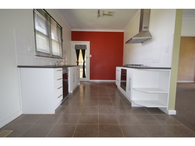 216 Neale Street, Flora Hill VIC 3550