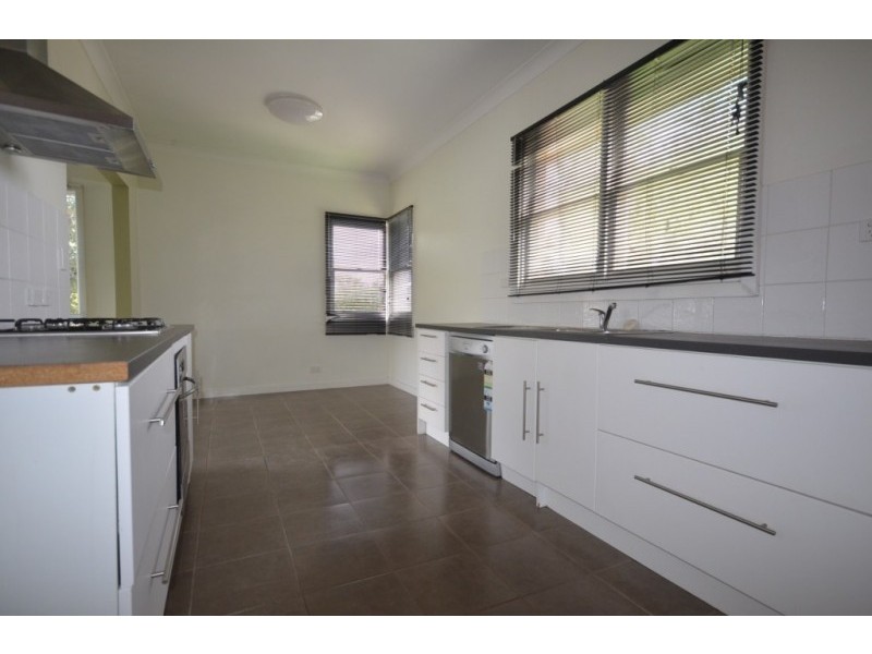 216 Neale Street, Flora Hill VIC 3550