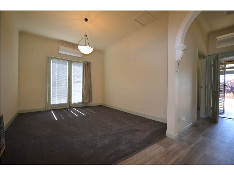 14 Burrowes Street, Golden Square VIC 3555