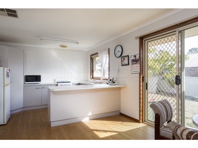 41 Queen Street, Kangaroo Flat VIC 3555