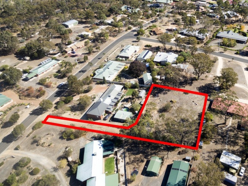 8A Pioneer Drive, Maiden Gully VIC 3551