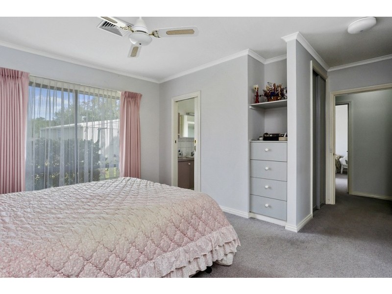 9 Snow Gum Court, Strathdale VIC 3550