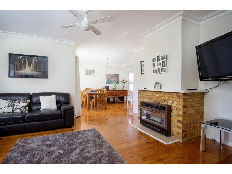 5 Benjamin Street, Kangaroo Flat VIC 3555