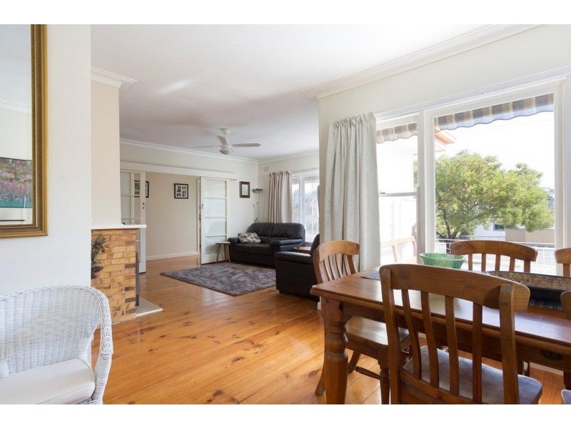 5 Benjamin Street, Kangaroo Flat VIC 3555