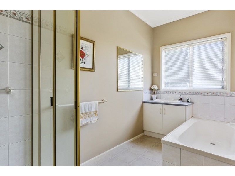 3 Gondolier Terrace, Golden Square VIC 3555
