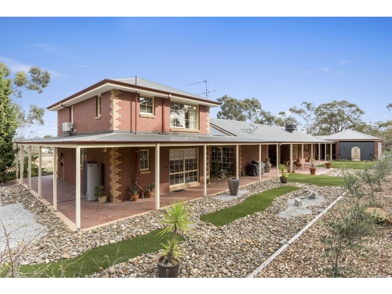 61 Sinclairs Road, Strathfieldsaye VIC 3551