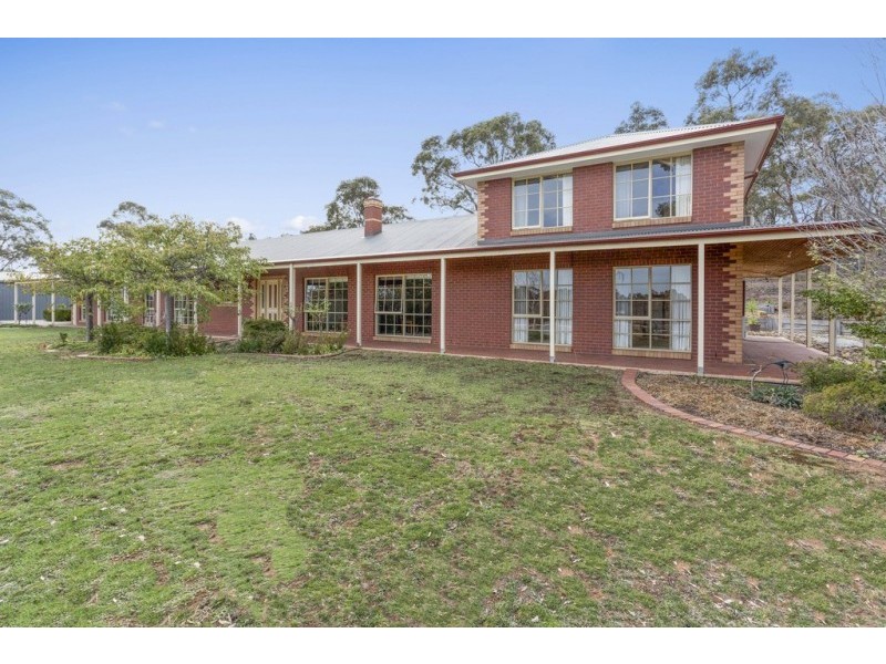 61 Sinclairs Road, Strathfieldsaye VIC 3551