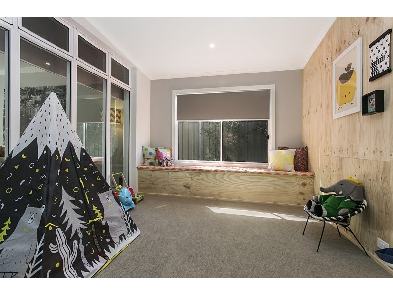 4 Parkdale Close, White Hills VIC 3550