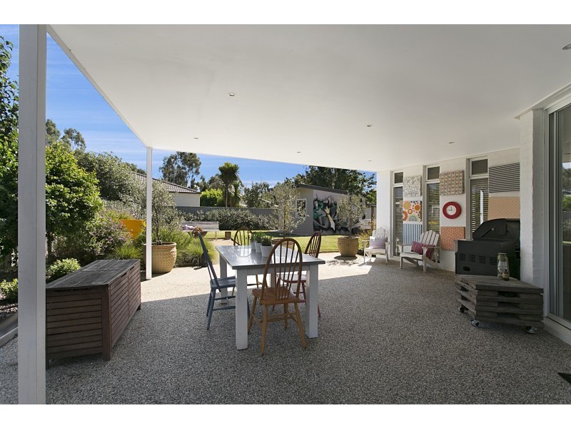 4 Parkdale Close, White Hills VIC 3550