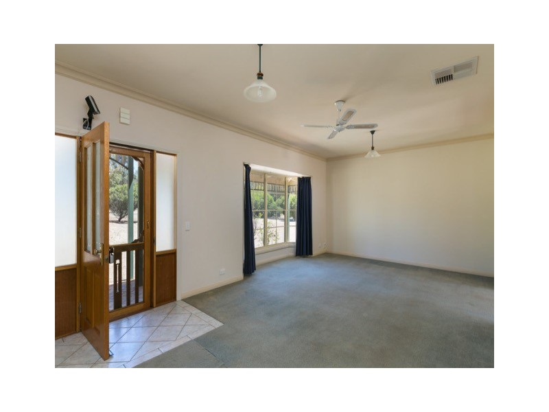 15 Yvonne Court, Maiden Gully VIC 3551