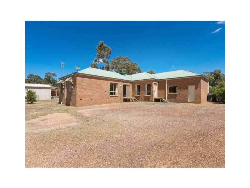 15 Yvonne Court, Maiden Gully VIC 3551