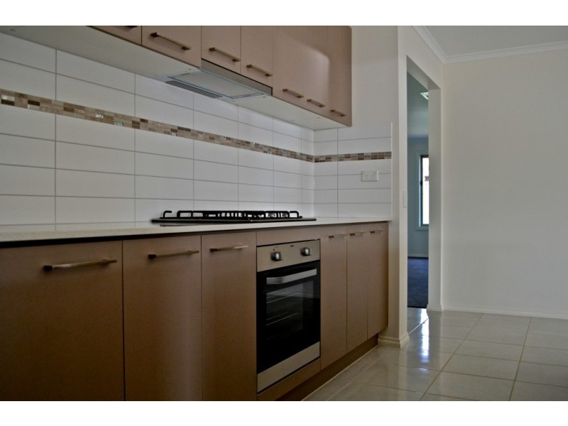 7 Rathlin Avenue, Junortoun VIC 3551