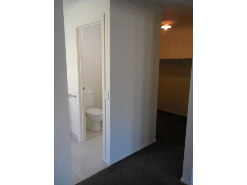 7 Rathlin Avenue, Junortoun VIC 3551