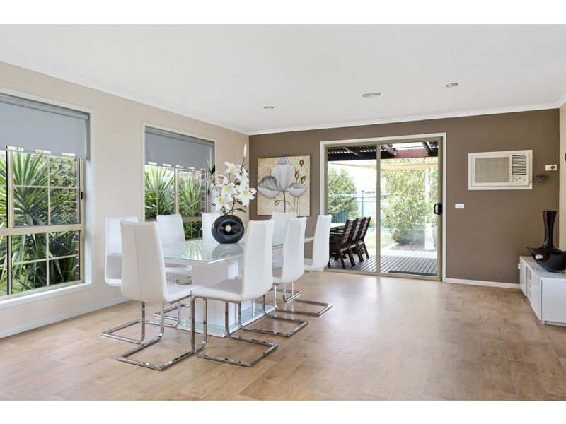 44 Brentwood Boulevard, Strathfieldsaye VIC 3551