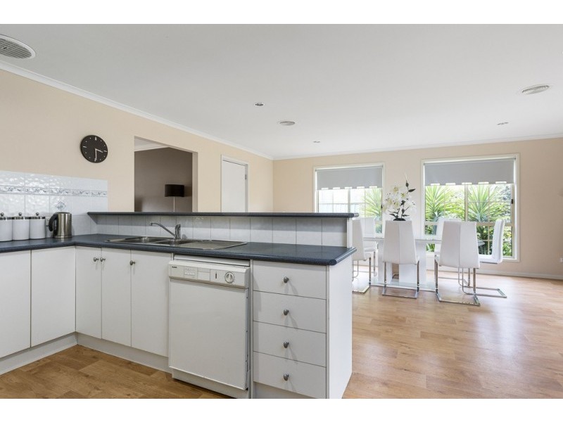 44 Brentwood Boulevard, Strathfieldsaye VIC 3551
