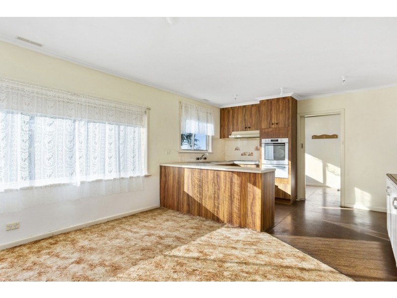 17 Smalley Street, California Gully VIC 3556