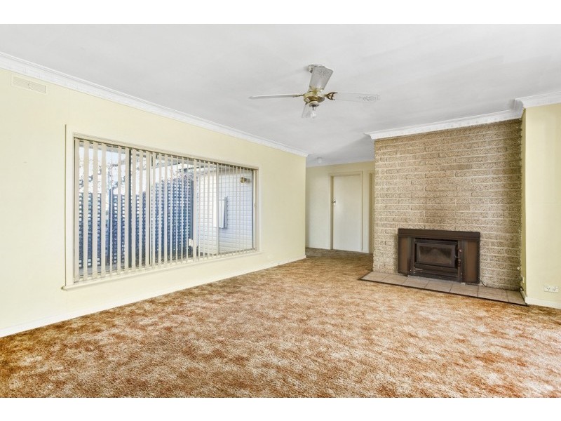 17 Smalley Street, California Gully VIC 3556