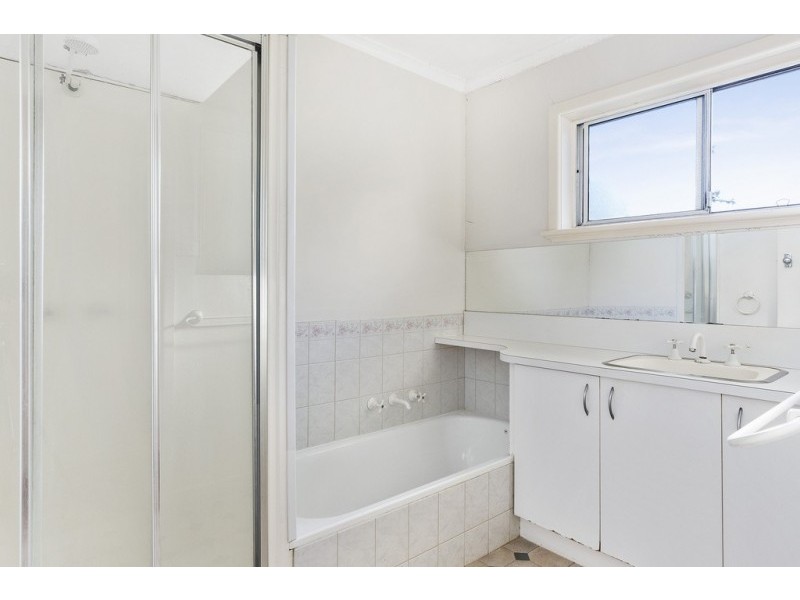 17 Smalley Street, California Gully VIC 3556