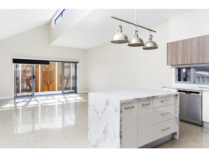 66 Olinda Street, Quarry Hill VIC 3550