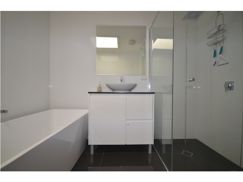 311a Rowan St, Golden Square VIC 3555