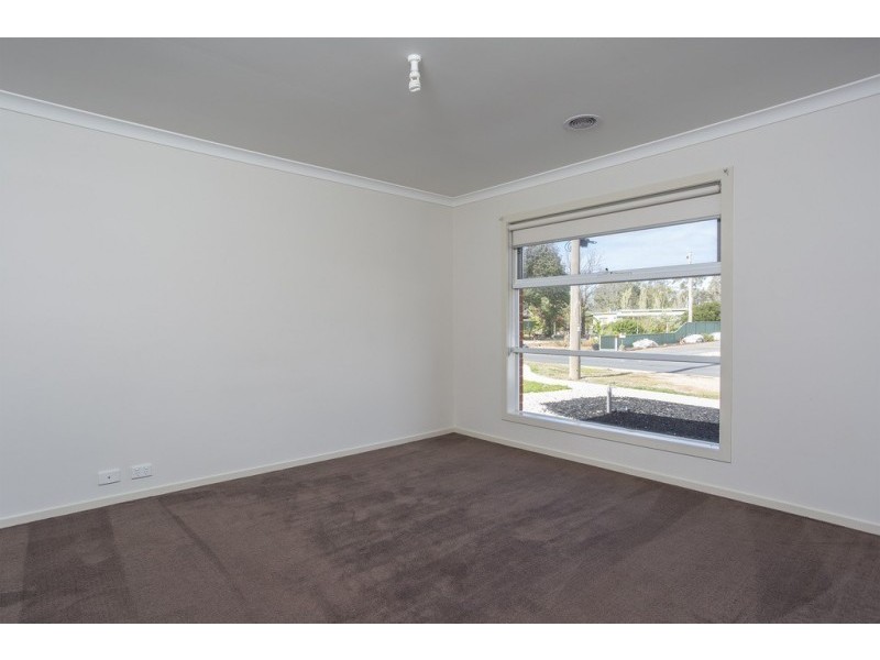 5 Arrawalli Avenue, Ascot VIC 3551