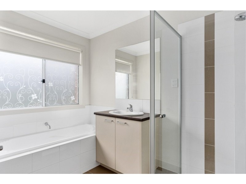 5 Arrawalli Avenue, Ascot VIC 3551