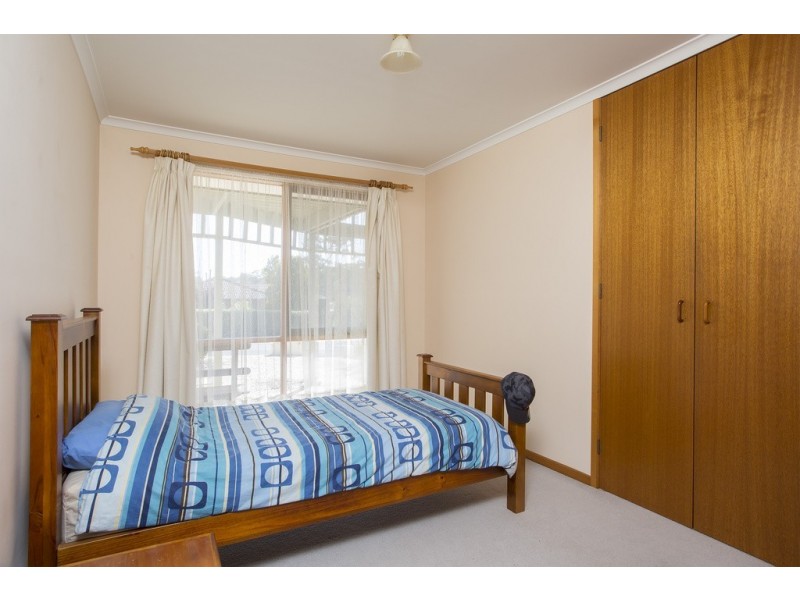 1 Akoonah Drive, Golden Square VIC 3555
