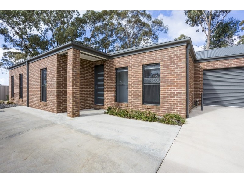 1A Akoonah Drive, Golden Square VIC 3555