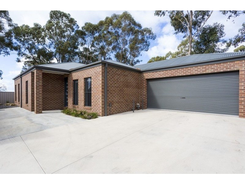 1A Akoonah Drive, Golden Square VIC 3555
