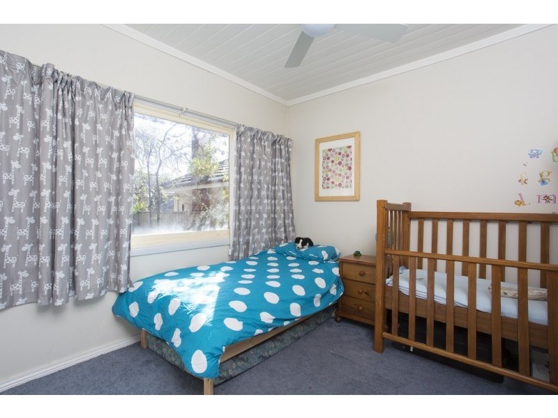 26 Mahon Avenue, Kennington VIC 3550