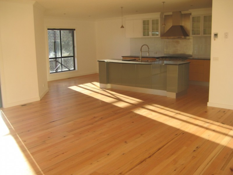 19 Irrabella Place, Kangaroo Flat VIC 3555