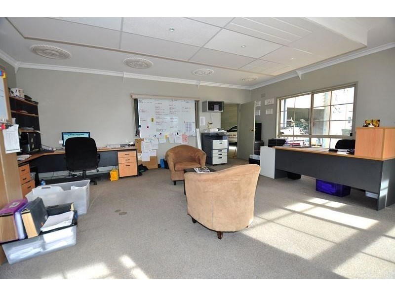 37 Collins Street, Kangaroo Flat VIC 3555