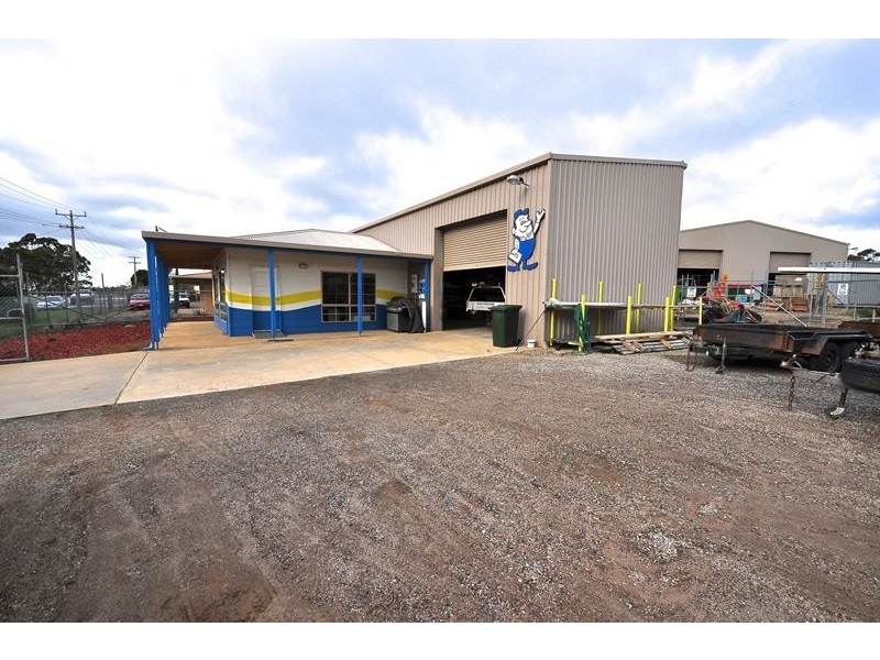37 Collins Street, Kangaroo Flat VIC 3555