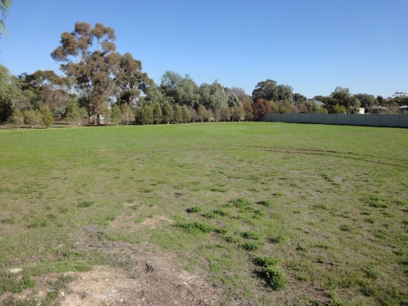 14 Chute Street, Goornong VIC 3557