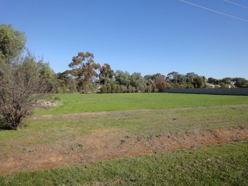 14 Chute Street, Goornong VIC 3557