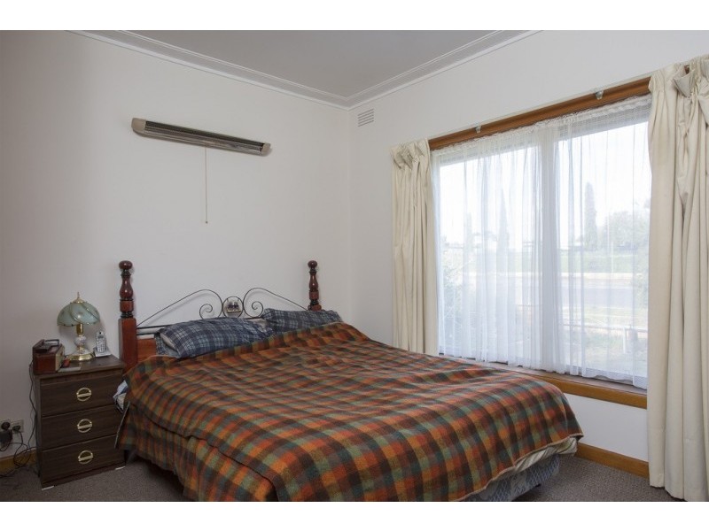 6 Scott Street, White Hills VIC 3550