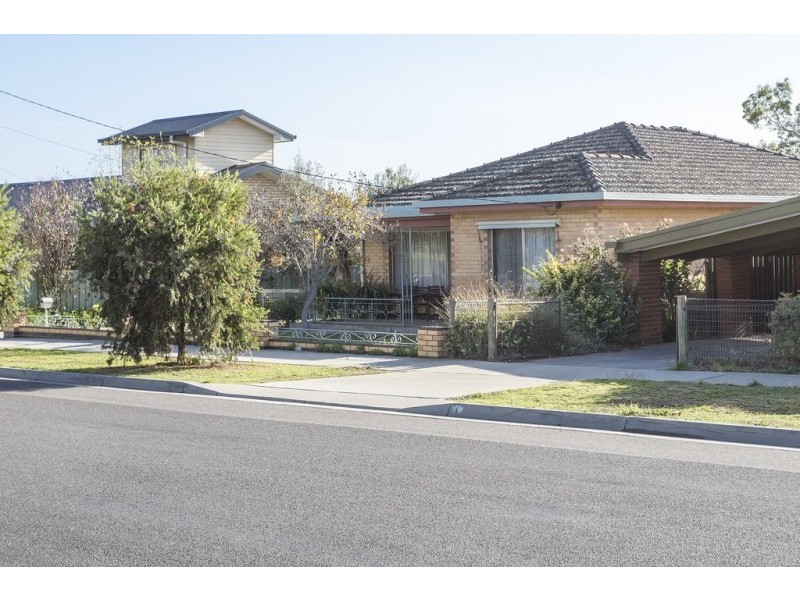 6 Scott Street, White Hills VIC 3550