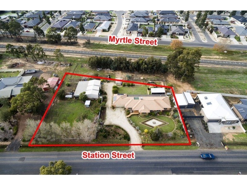 154 Station Street, Epsom VIC 3551