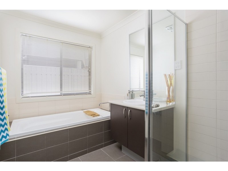 1/15 Alkoomi Court, Ascot VIC 3551