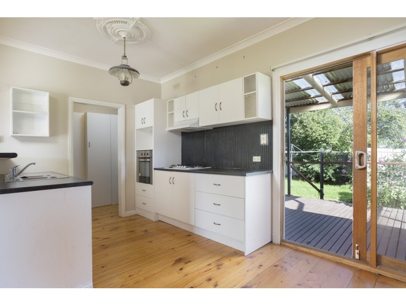 30 Wireless Street, Kangaroo Flat VIC 3555