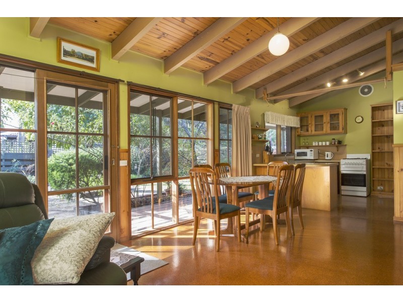13 Marroo Street, White Hills VIC 3550