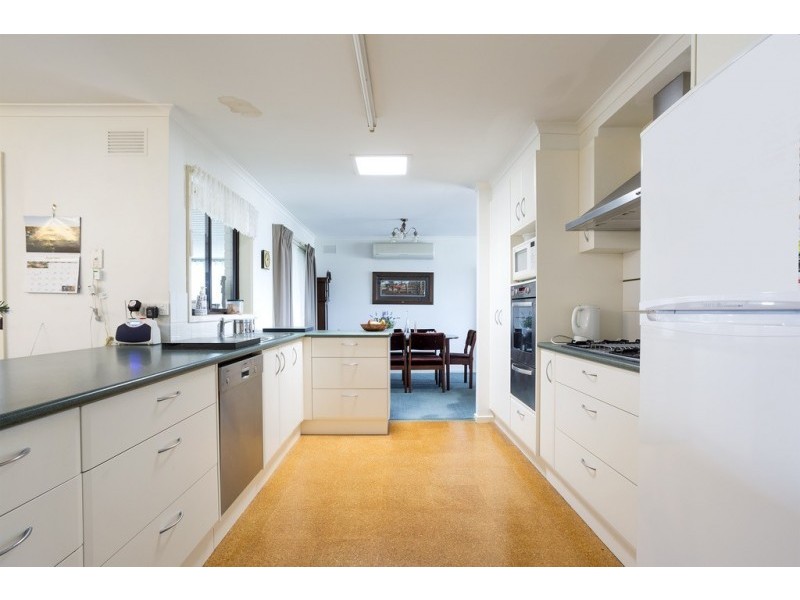 9 Giudice Street, Kangaroo Flat VIC 3555
